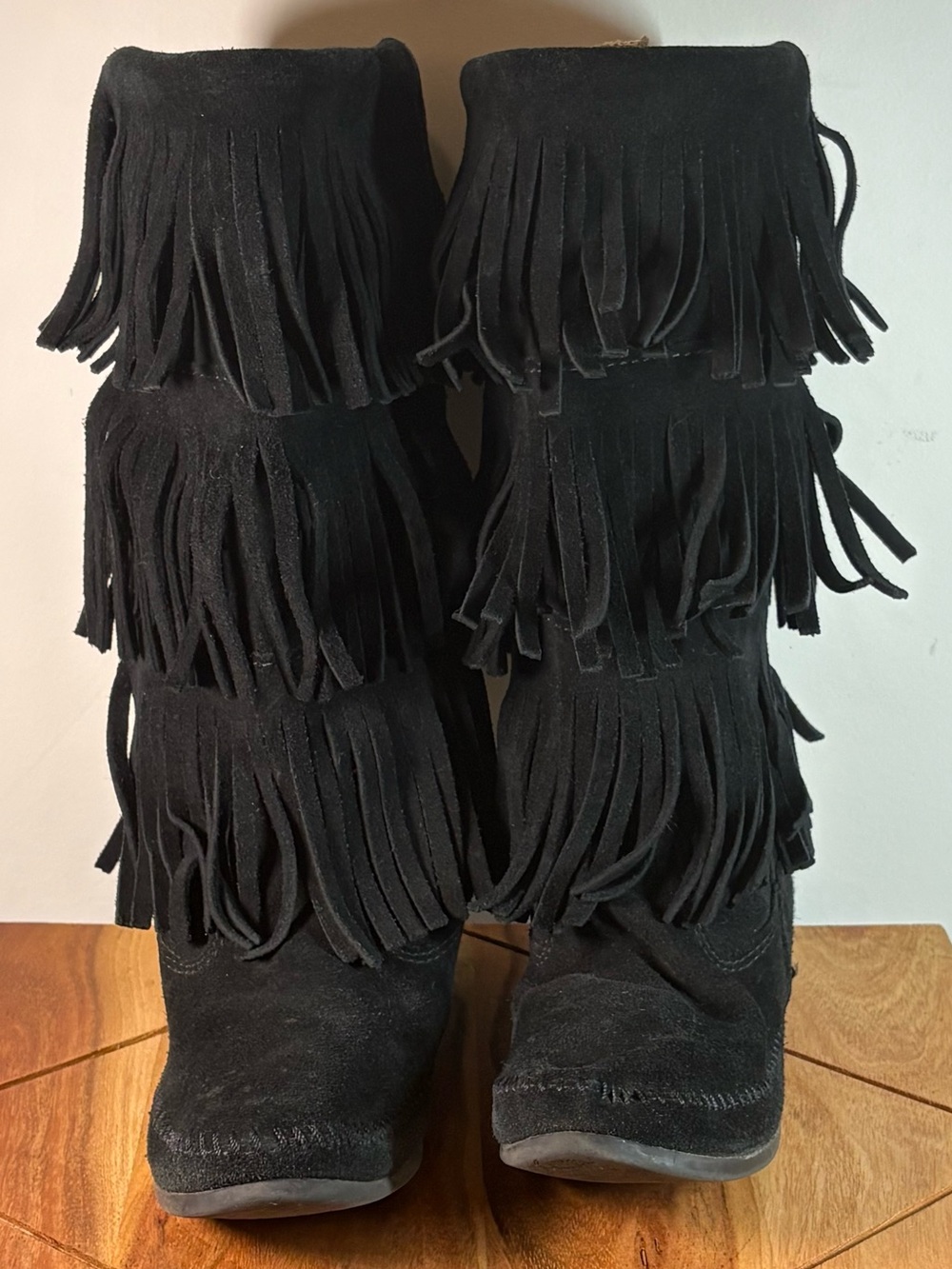 Minnetonka Women’s Black Fringe Suede Boots
